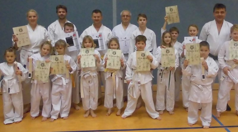 Weihnachtsprüfung Karate 2017