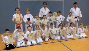 Gruppenfoto Karate Gürtelprüfung 2018
