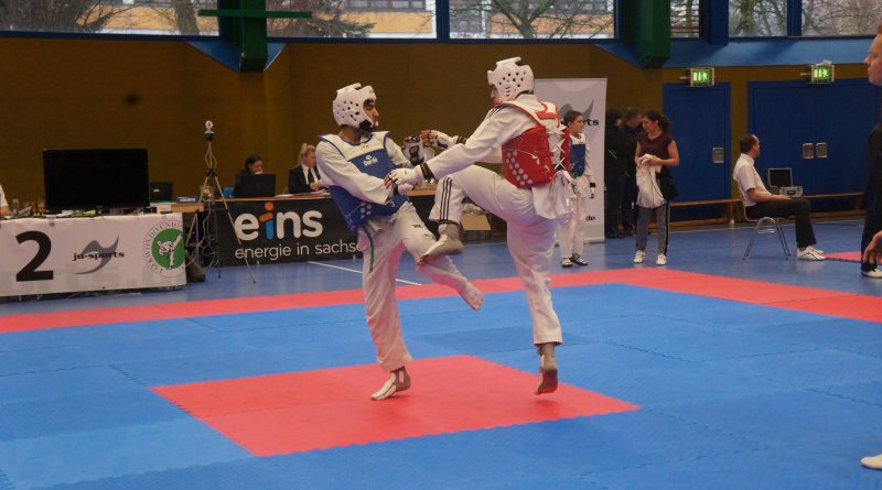 Finalkampf Mohammad (blau), Farid (rot)